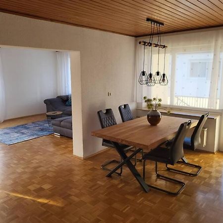 Zentrale, Helle Ferienwohnung Crailsheim Luaran gambar